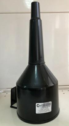 Воронка прямая, Воронка пластиковая автомобильная  (прямая)