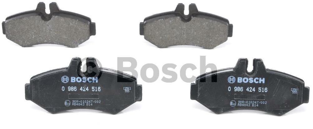 0 986 424 516, Комплект тормозных колодок,   MERCEDES-BENZ,VW (Rear)