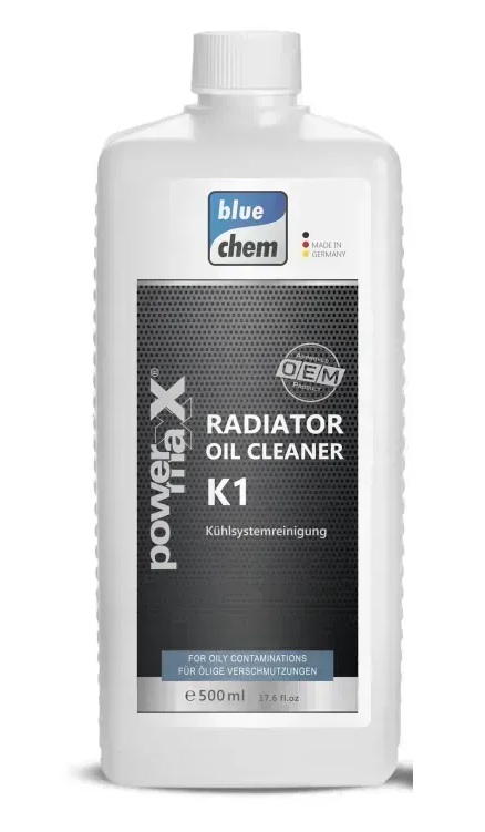 33338/1, Очиститель радиатора от масла K1 500мл,
Radiator Oil Cleaner – Очиститель масла для системы охлаждения
! Внимание: это только один компонент (K1) из двух! Для полноценного действия необходим также компонент K2.
   Характеристики:
Эффективная очистка:
Удаляет масляные отложения в системе охлаждения, вызванные дефектами прокладки головки блока цилиндров или утечками масла в радиаторе.
Отличная защита:
Благодаря высококачественным смазывающим компонентам, надёжно защищает металлические и резиновые элементы системы во время очистки.
Восстановление производительности:
Улучшает работу клапанов, термостатов и водяных насосов, повышает техническую надёжность и продлевает срок службы всей системы охлаждения.
   Область применения:
Подходит для замкнутых водяных систем охлаждения
Эффективен для очистки теплообменников
Совместим с различными типами антифризов
   Инструкция по применению:
Обязательно используйте оба компонента: K1 и K2!
 Компонент K1 (этот продукт) не работает без K2.
Использование только одного компонента не обеспечивает полноценного удаления масла из системы охлаждения.
Откройте отопительный клапан (включите печку в салоне)
Дайте двигателю поработать на холостом ходу в течение 15 минут
Слейте жидкость из системы
Удалите и вручную очистите все расширительные бачки, которые не участвовали в циркуляции
Тщательно промойте систему охлаждения чистой водой
Залейте новую охлаждающую жидкость согласно рекомендациям производителя
   Расход:
Комплект K1 + K2 (по 500 мл) рассчитан на объём системы 10–15 литров
Для других объёмов: 50 мл каждого компонента на 1 литр охлаждающей жидкости
Время воздействия: около 15 минут

   Важно:
Этот продукт (K1) работает только в паре с компонентом K2!
Использование одного компонента недостаточно даже при лёгких загрязнениях, особенно при попадании моторного масла.

   Результат:
Только при использовании K1 + K2 система охлаждения становится чистой, защищённой и надёжной. Radiator Oil Cleaner — профессиональное решение для глубокой очистки и восстановления.